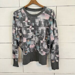 Tahari Sport Abstract Sweatshirt. Size Medium.